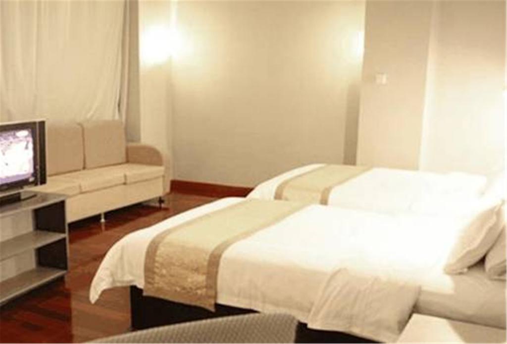 The Land Hotel Shanghai Bagian luar foto